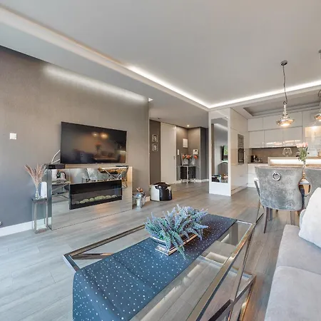 La Bagatelle By Baltica + Parking דירה