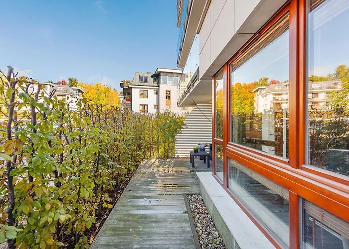 La Bagatelle By Baltica + Parking